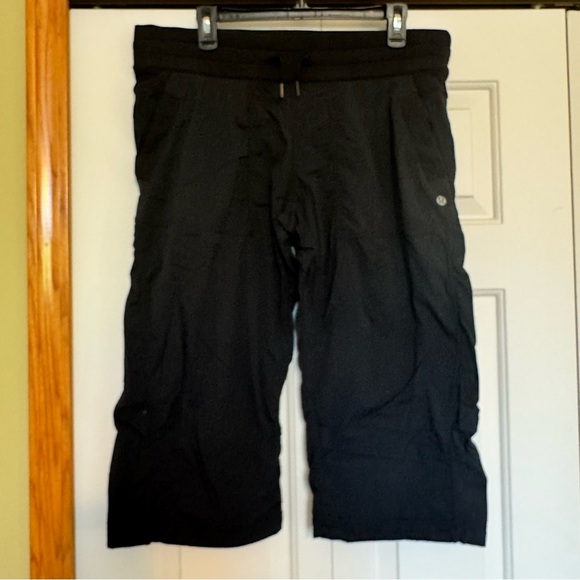 Lululemon Dance Studio Crop Pants - Picture 1 of 7